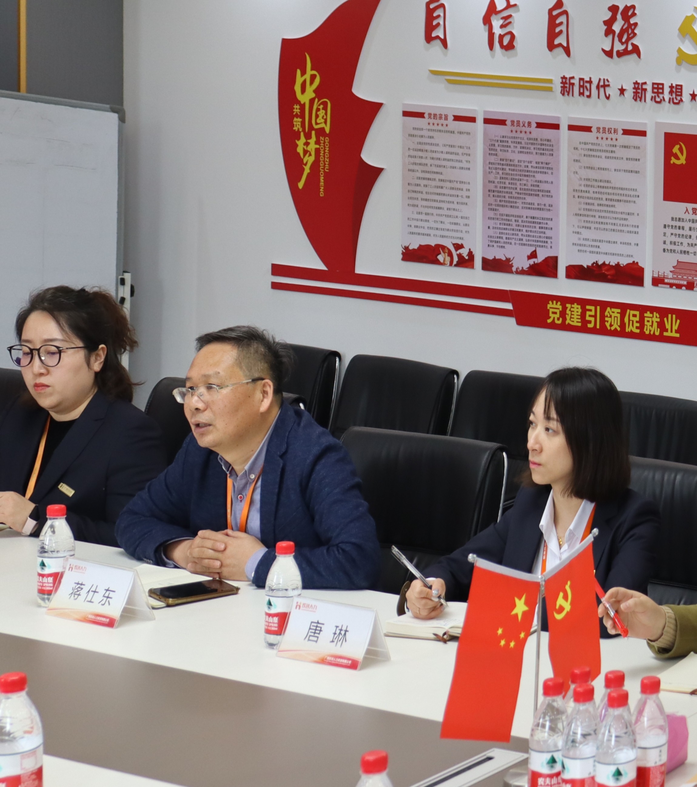 660b75f2ee5a5.jpg b5557e0f4ba4c32f8b58b812a68bc84.jpg